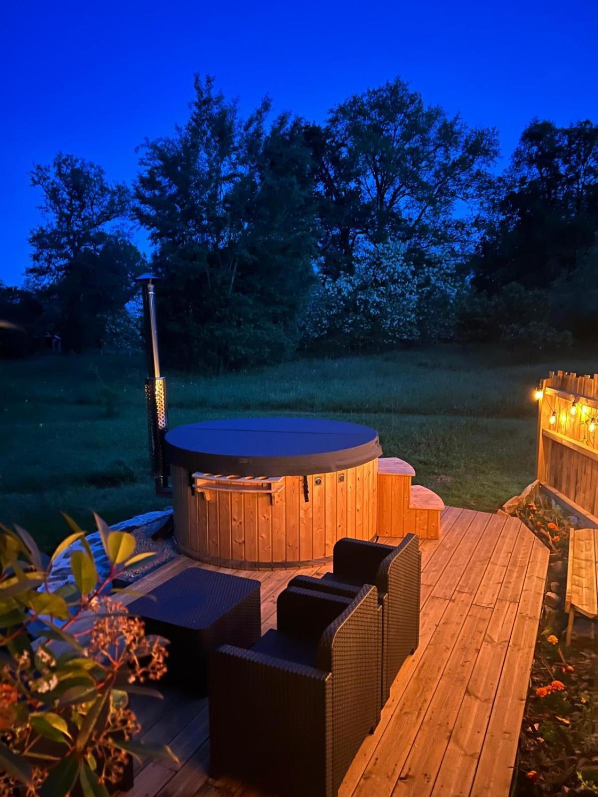 Serenite Verte A La Tuilerie Accommodation La Bazeuge Eksteriør bilde
